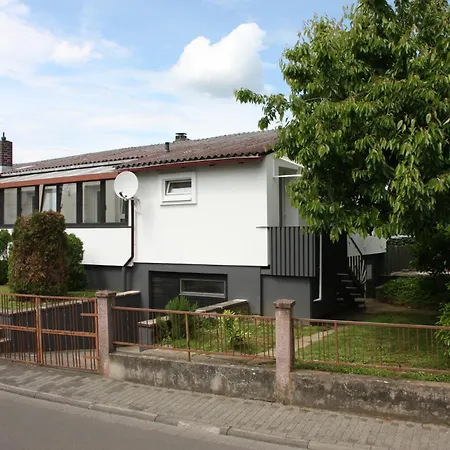 Voll Moeblierte, Helle In Ruhiger Lage Stadtallendorf